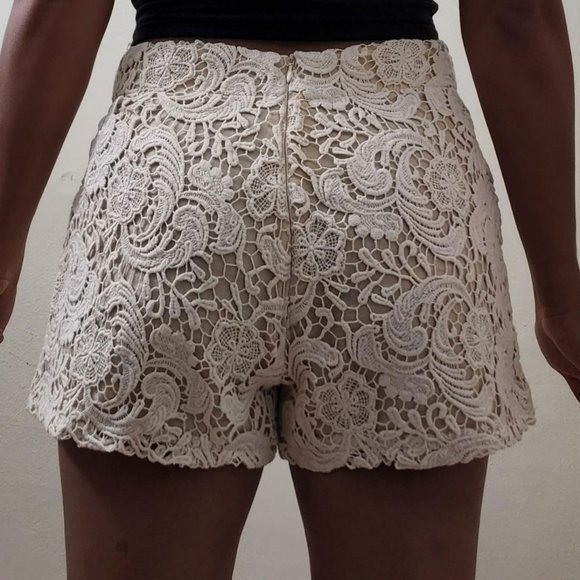 Arc and Company Ivory/bone/creme knit woven shorts Small - Picture 3 of 4